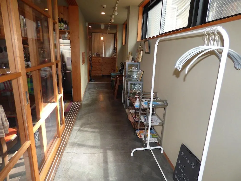 Guesthouse Hyakumanben Cross Kyōto