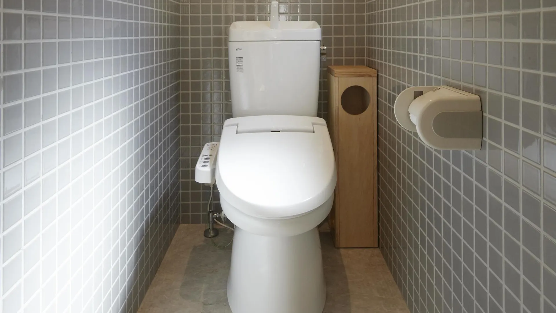 Hostel Guesthouse Hyakumanben Cross Kyōto Japan